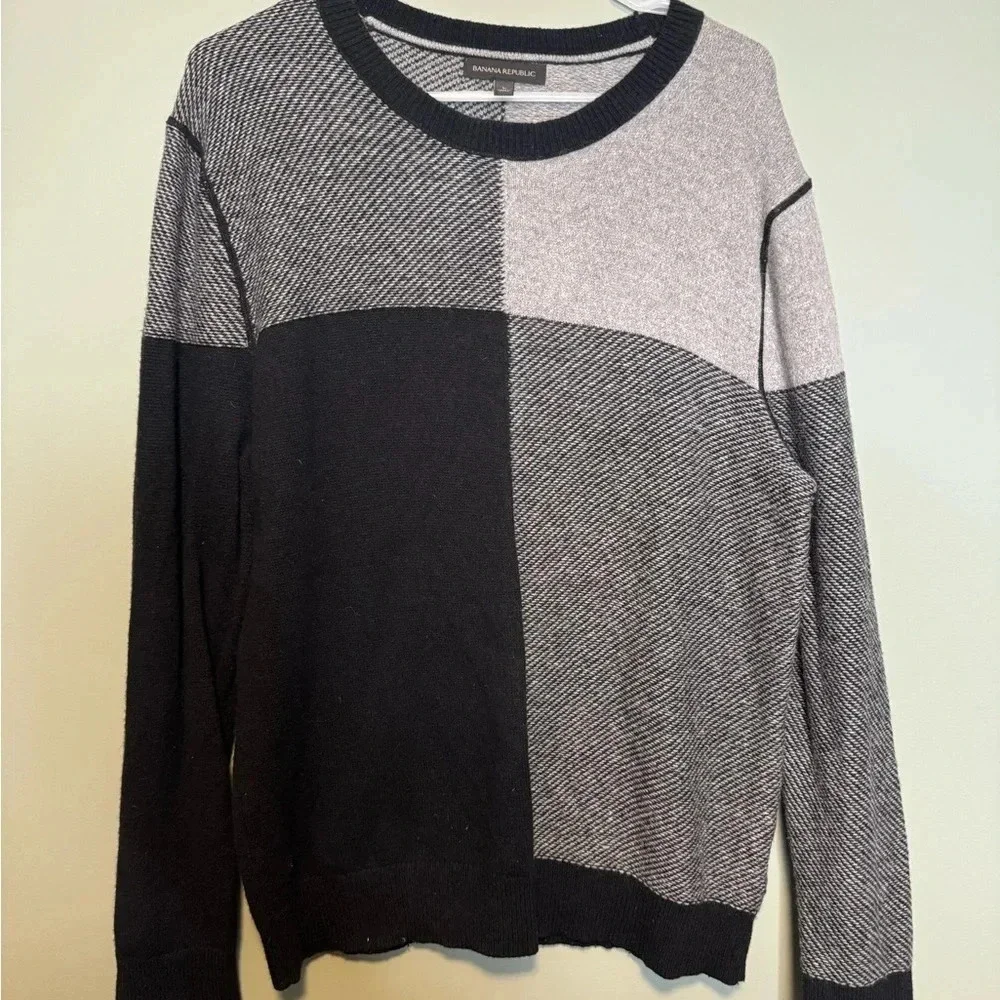 Banana Republic Men’s Merino‎ Wool Blend Sweater Size Large Black/Gray